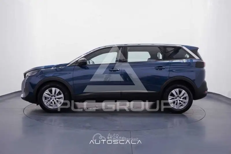 2023 Peugeot 5008