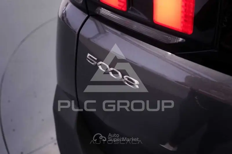 2023 Peugeot 5008
