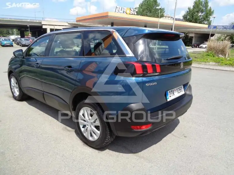 2023 Peugeot 5008