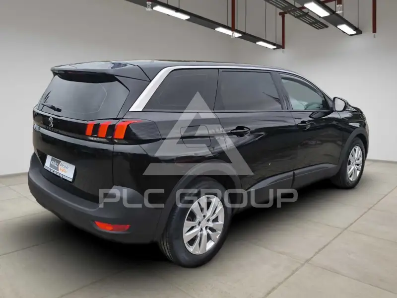 2023 Peugeot 5008