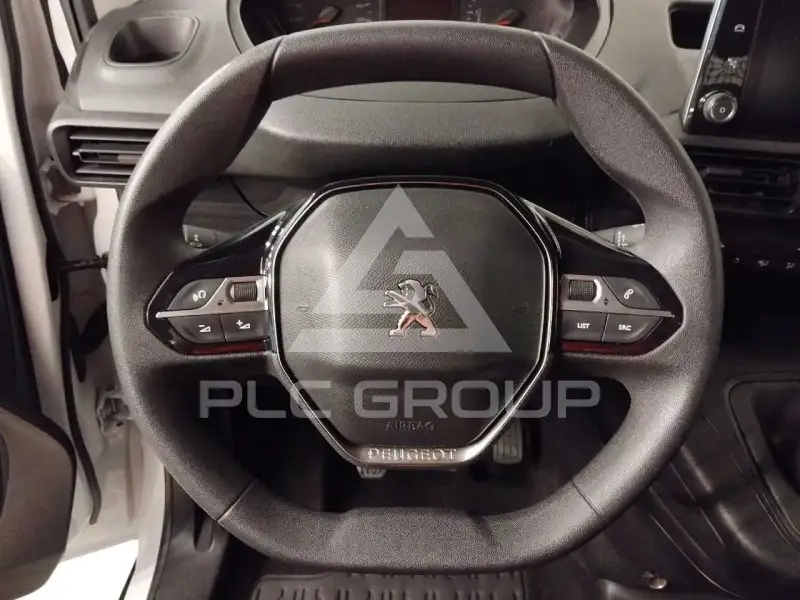 2023 Peugeot Rifter