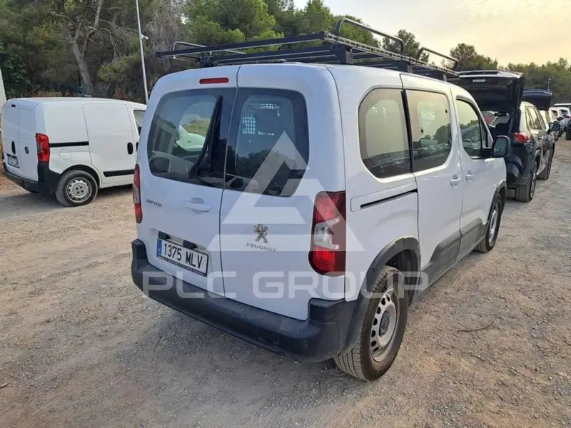 2023 Peugeot Rifter