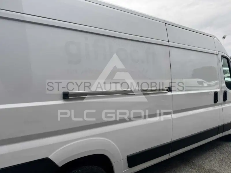 2023 Peugeot Boxer