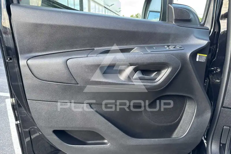 2023 Peugeot Partner