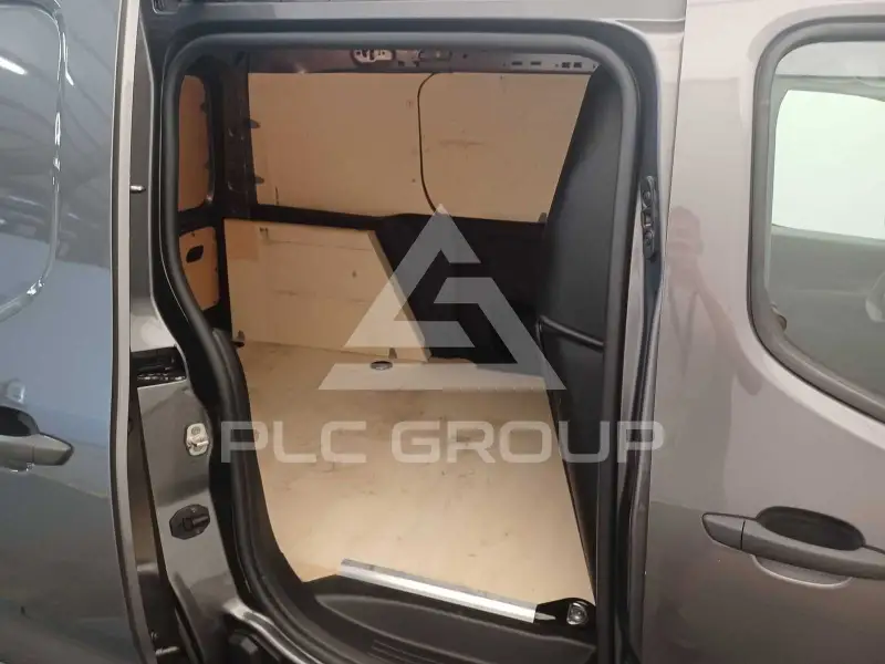 2023 Peugeot Partner