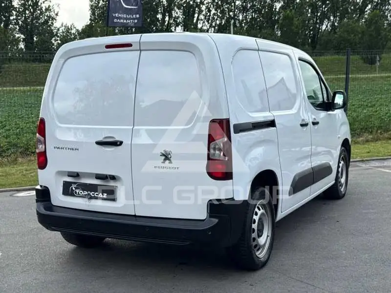 2023 Peugeot Partner