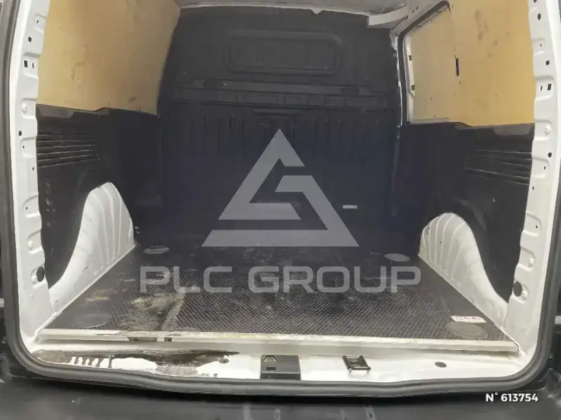 2023 Peugeot Partner