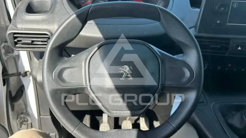 2023 Peugeot Partner