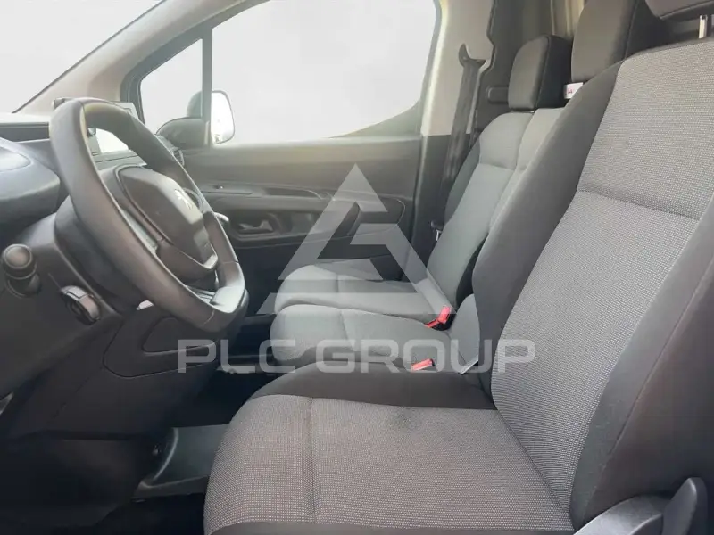 2023 Peugeot Partner