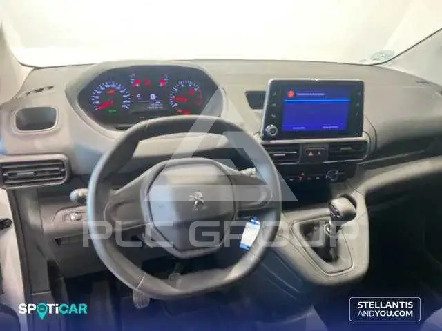 2023 Peugeot Partner