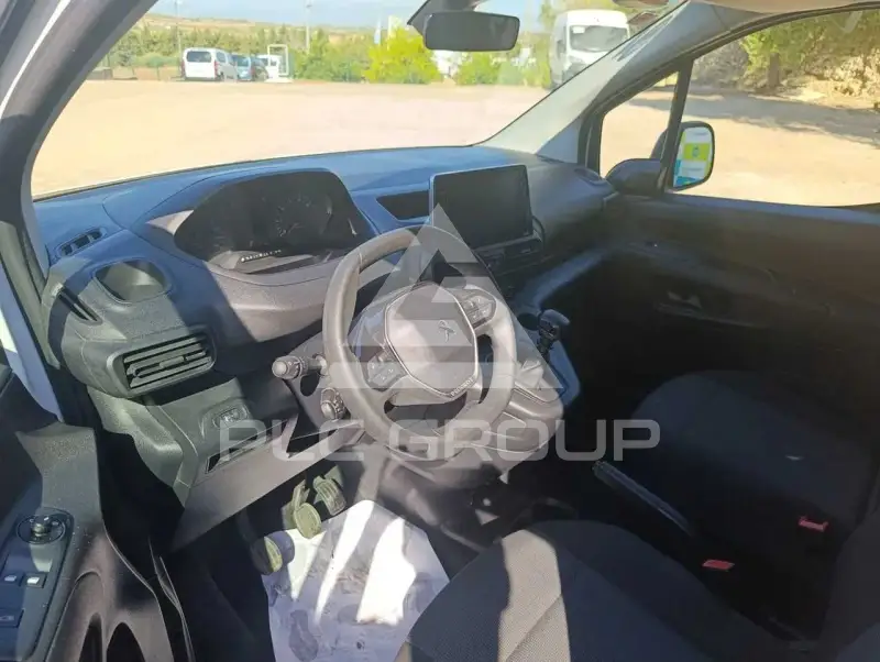 2023 Peugeot Partner