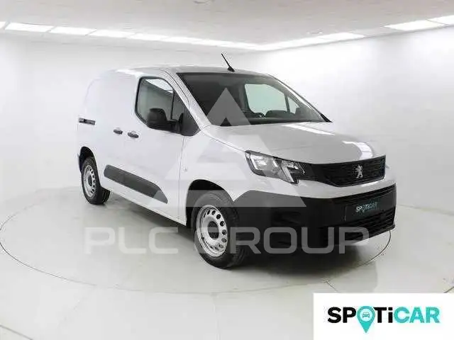 2023 Peugeot Partner