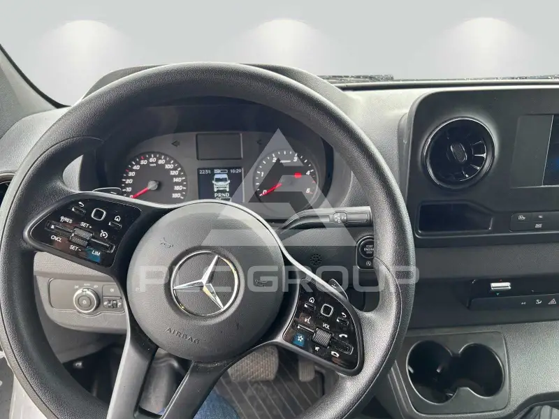 2023 Mercedes Benz Sprinter