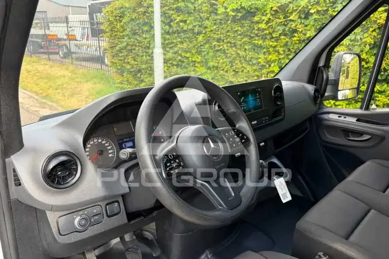 2023 Mercedes Benz Sprinter