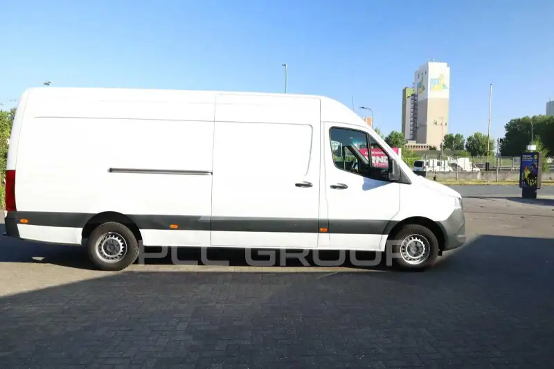 2023 Mercedes Benz Sprinter
