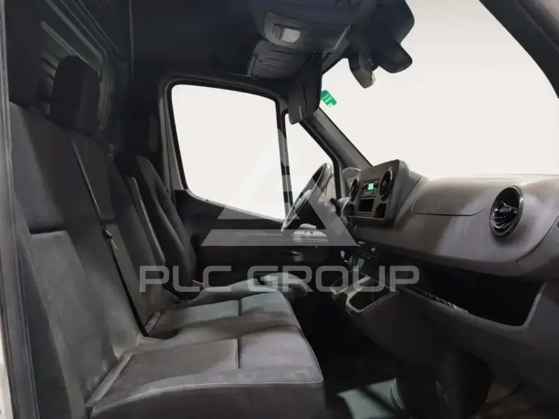 2023 Mercedes Benz Sprinter