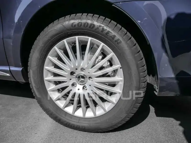 2023 Mercedes Benz EQV