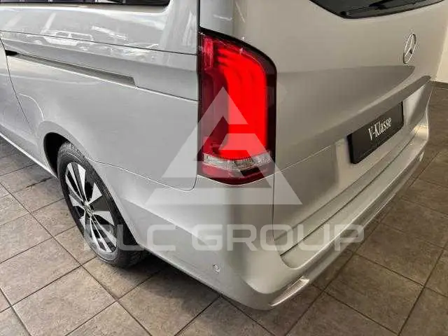 2023 Mercedes Benz V