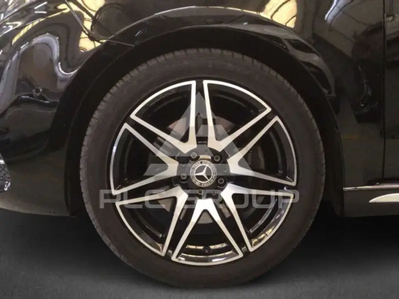 2023 Mercedes Benz V