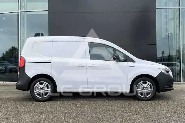 2023 Mercedes Benz EQT