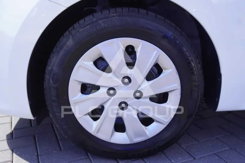 2023 KIA Rio