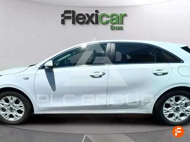 2023 KIA Ceed