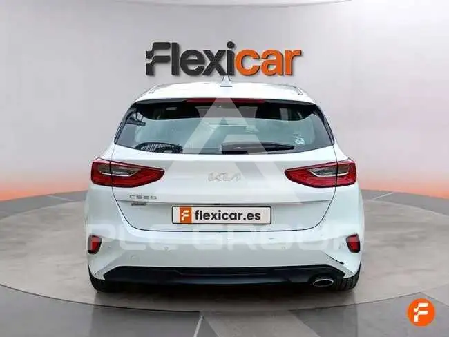 2023 KIA Ceed