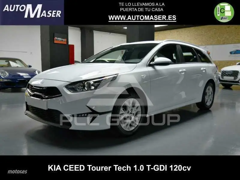 2023 KIA Ceed