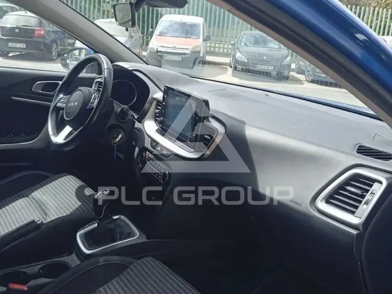 2023 KIA XCEED