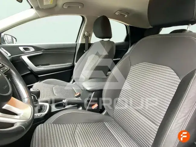 2023 KIA XCEED