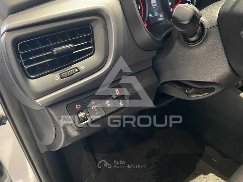 2023 KIA Stonic
