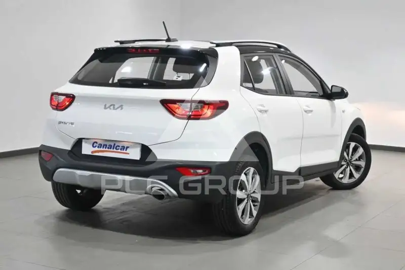 2023 KIA Stonic