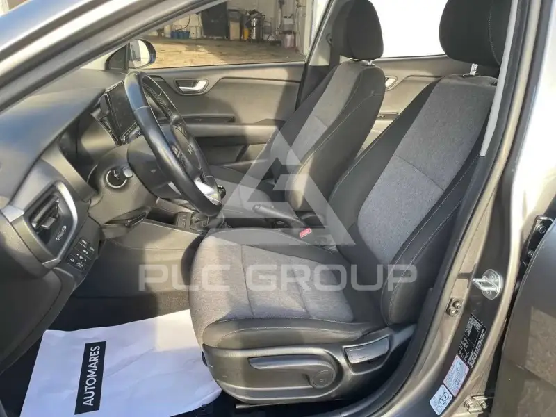 2023 KIA Stonic