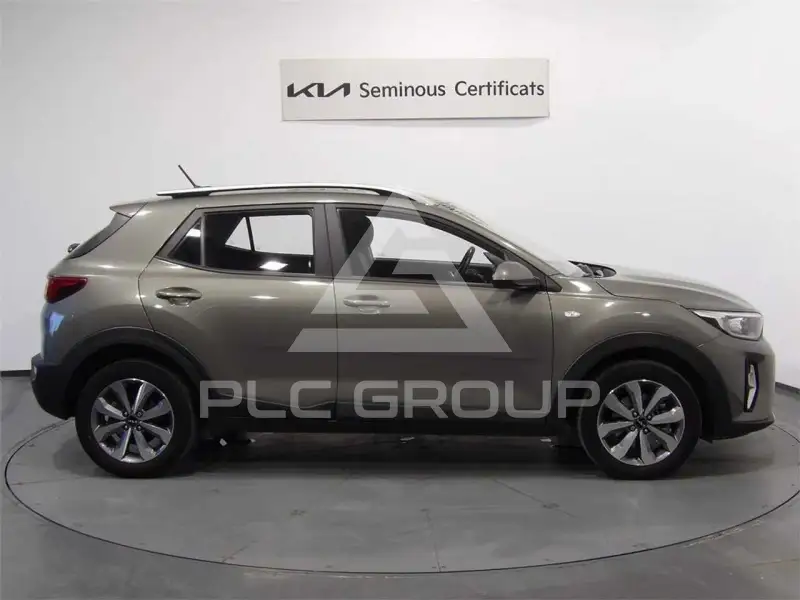 2023 KIA Stonic