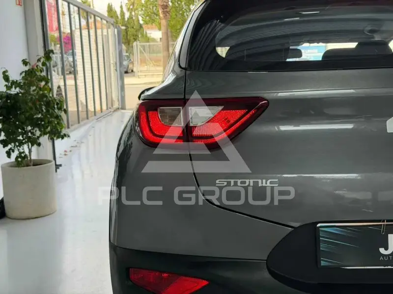 2023 KIA Stonic