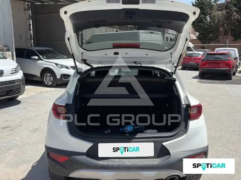2023 KIA Stonic