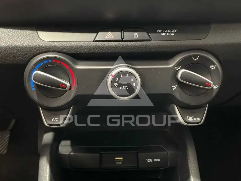 2023 KIA Stonic