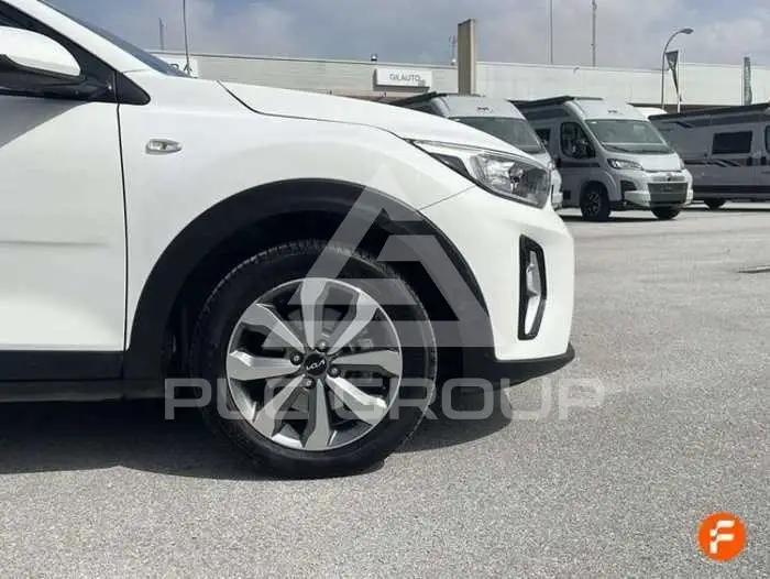 2023 KIA Stonic