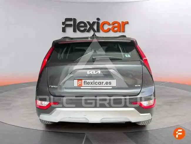 2023 KIA Niro