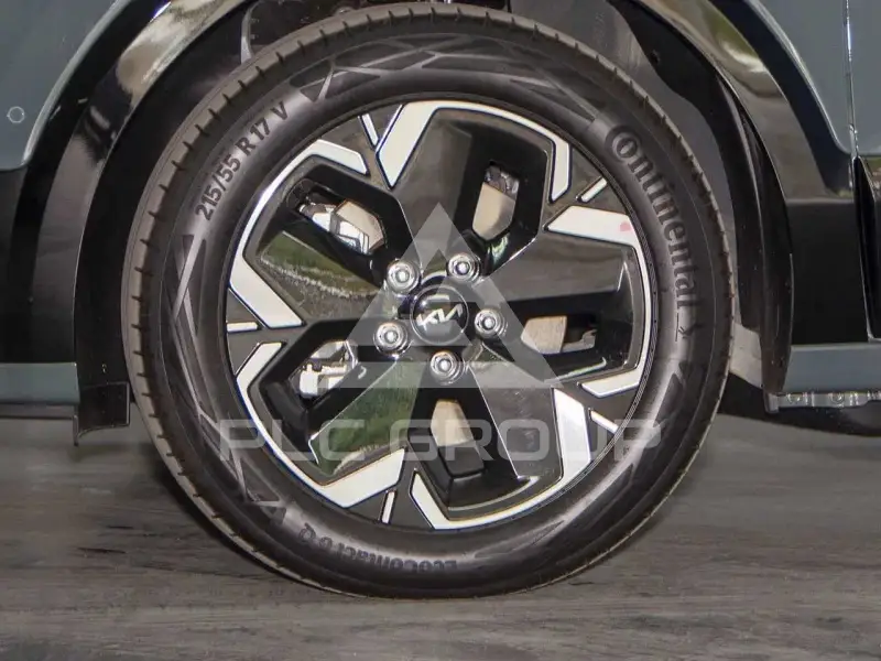 2023 KIA Niro