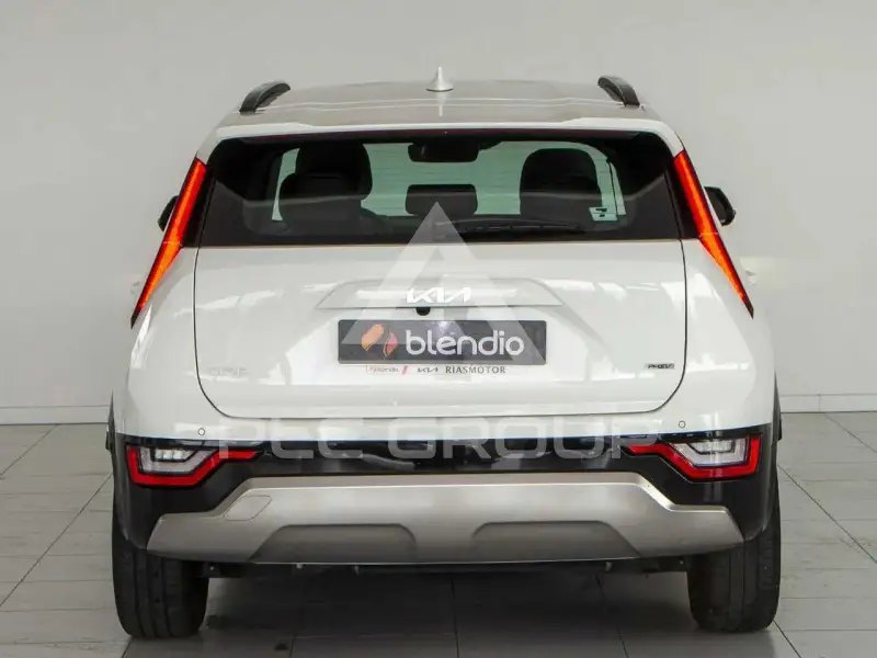 2023 KIA Niro