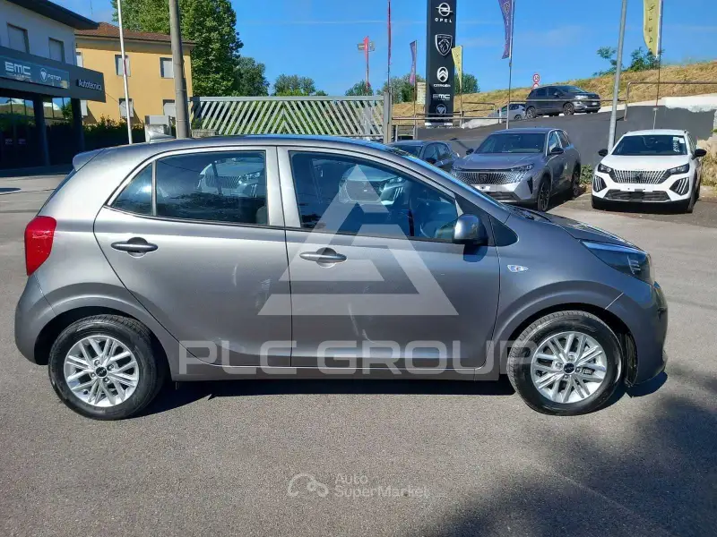 2023 KIA Picanto