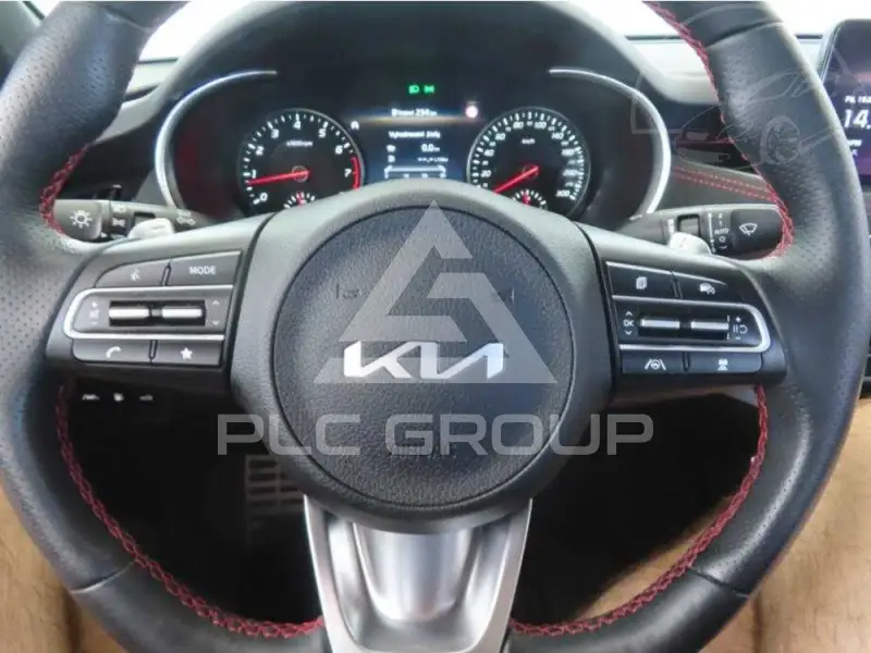 2023 KIA Stinger