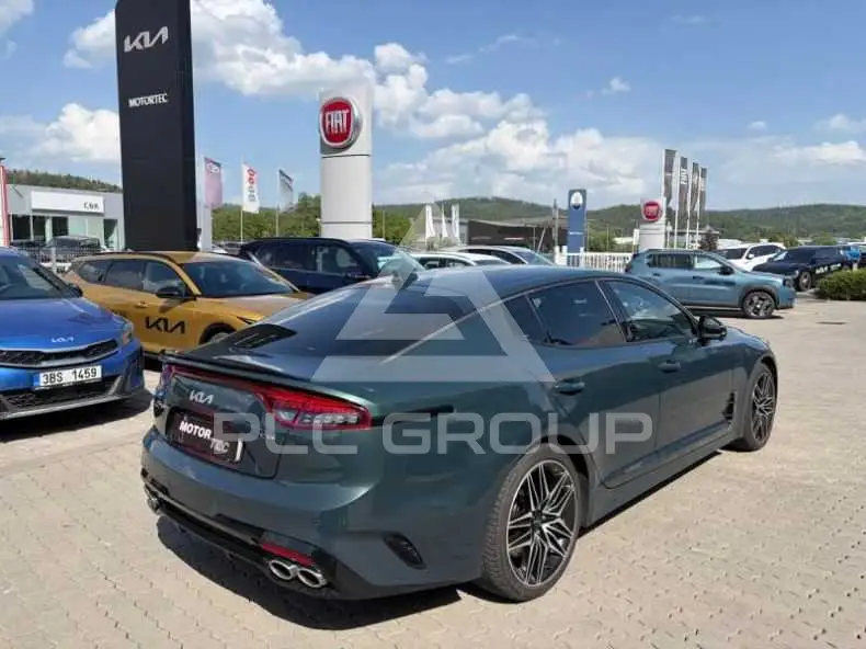 2023 KIA Stinger