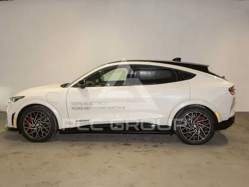 2023 Ford MUSTANG