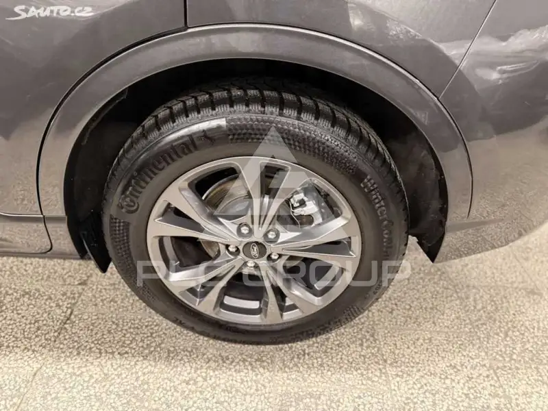 2023 Ford Kuga