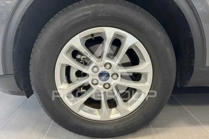 2023 Ford Kuga
