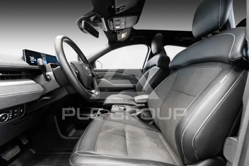 2023 Ford MUSTANG