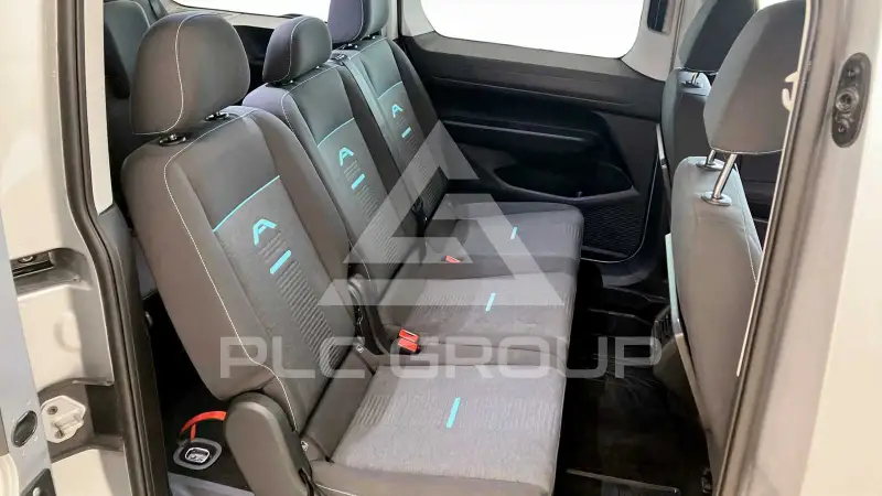 2023 Ford Tourneo