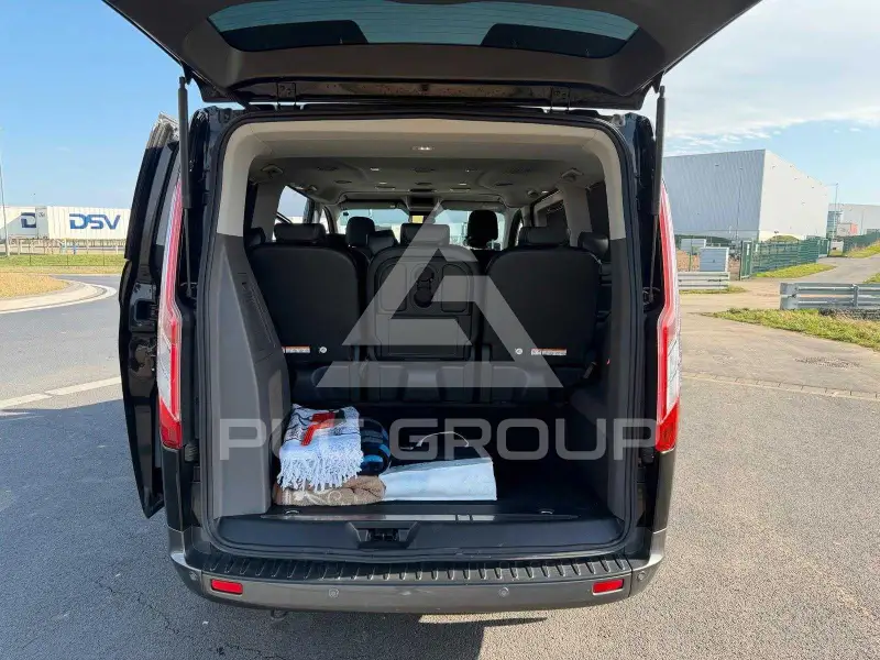 2023 Ford Tourneo